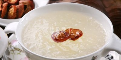 健胃消食小朋友喜欢的石蜂糖山楂燕窝羹