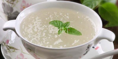2019年这个夏天来一碗清凉爽口的冰糖薄荷燕窝羹
