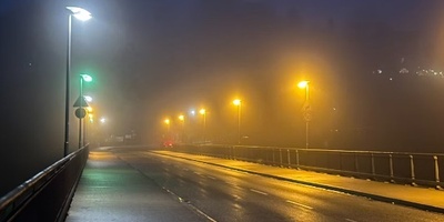 人在马来西亚家门口路灯坏了如何保修？